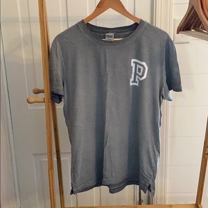 PINK Victoria’s Secret campus tee medium